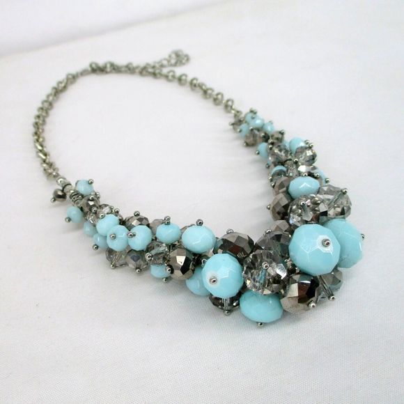 Sparkling Aqua and Iridescent Beautifully Faceted Beaded Necklace by Vera Wang - Picture 5 of 5